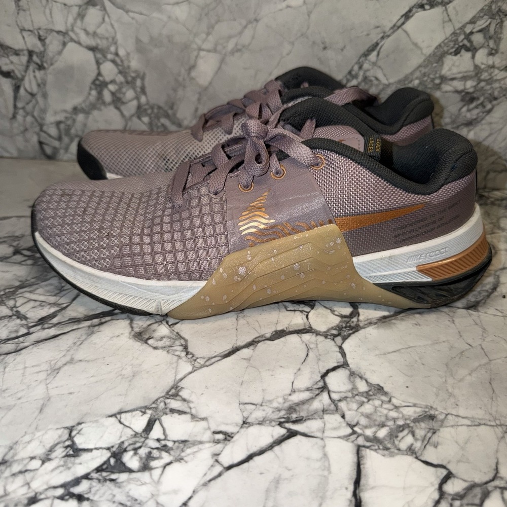 Nike Women's Metcon 8 PRM Running Training Shoes DQ4681-500 Purple Smoke Sz 7.5